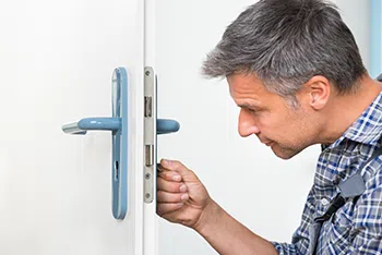 Woodbridge CT Locksmith Store Woodbridge, CT 203-442-1819 - unlock-door